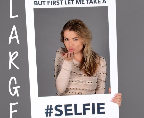 Why selfie frames are here to stay? -